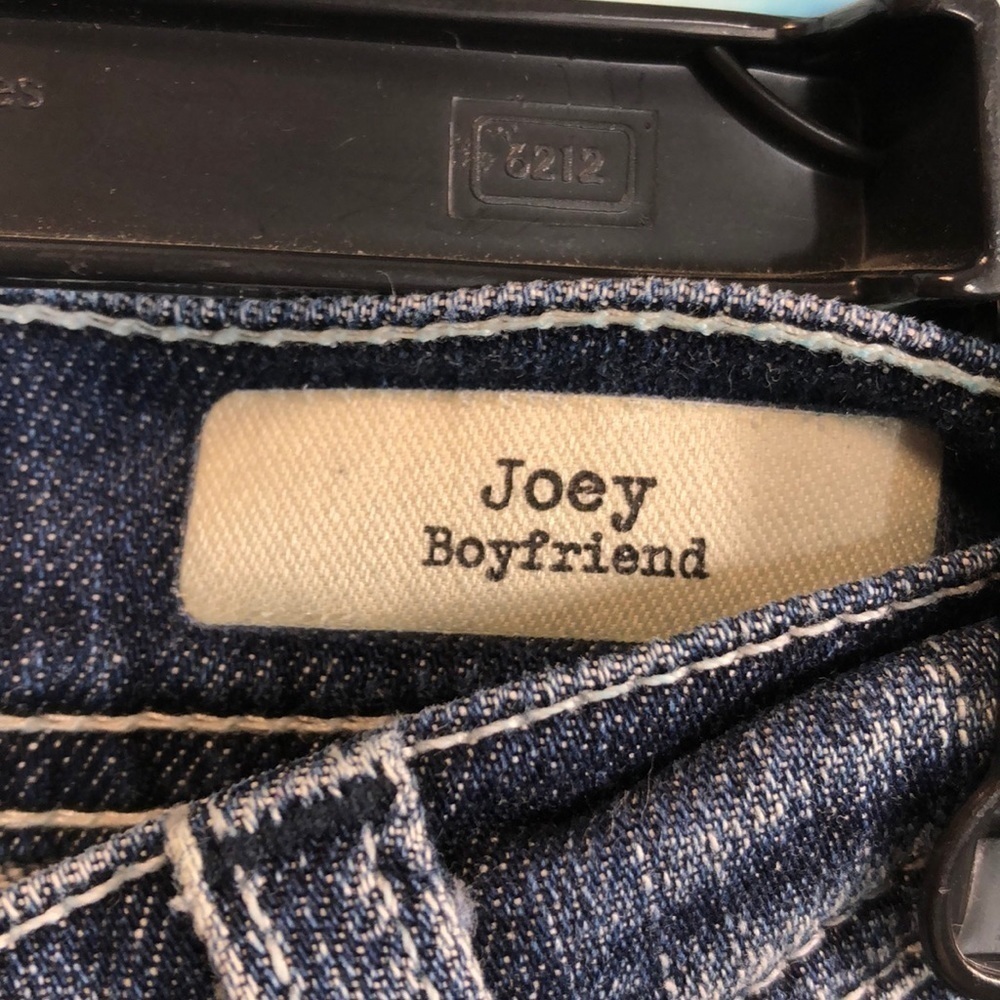 Dylan George Distressed Blue Jeans! - Picture 6 of 8